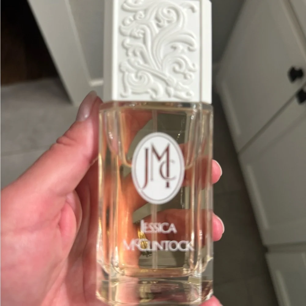 Jessica McClintock Body Lotion and Perfume Set - Picture 2 of 4